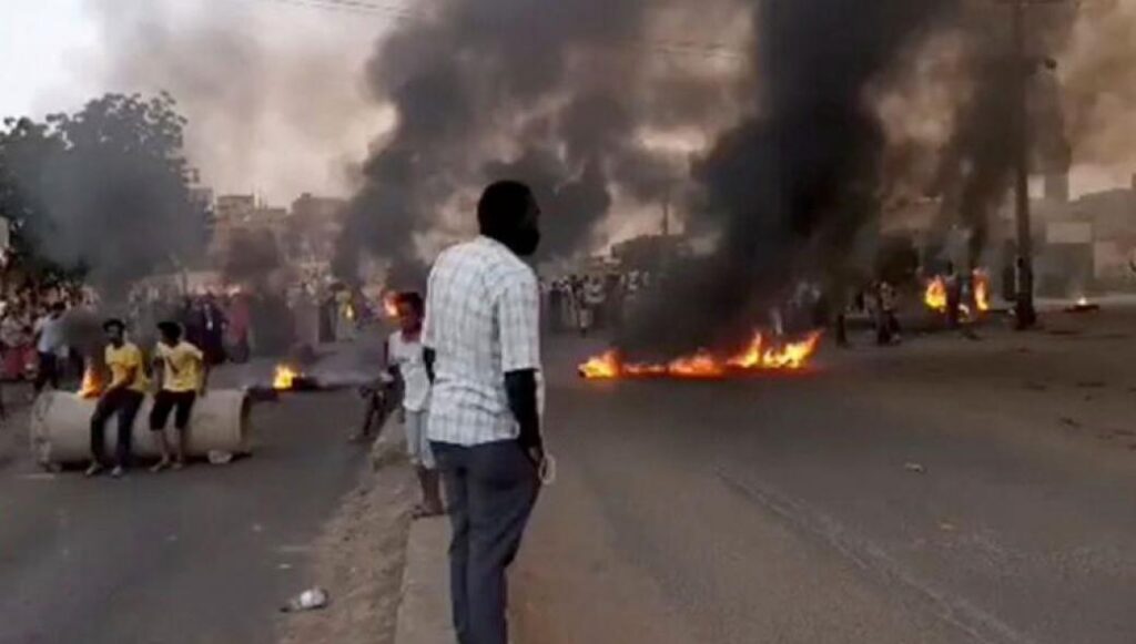 ЕС о перевороте в Судане: «Это предательство народной революции» 