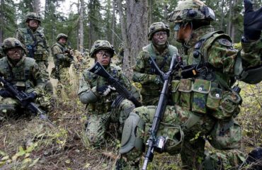 Япония наращивает оборонную мощь вслед за Китаем