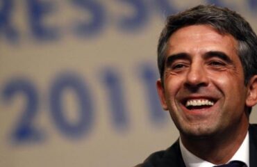 Бывший президент Болгарии поздравил азербайджанцев с покорением Карабаха