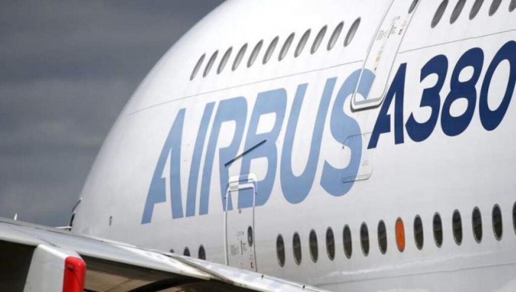Объединенные Арабские Эмираты получили последний Airbus A380 (видео)