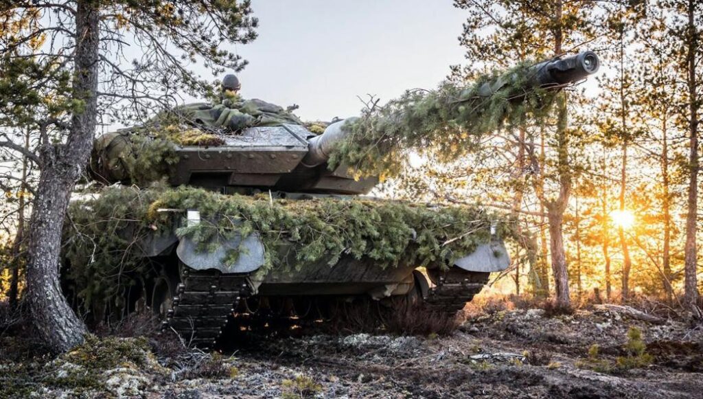 Финляндия начнет модернизировать танки Leopard-2A4/A6