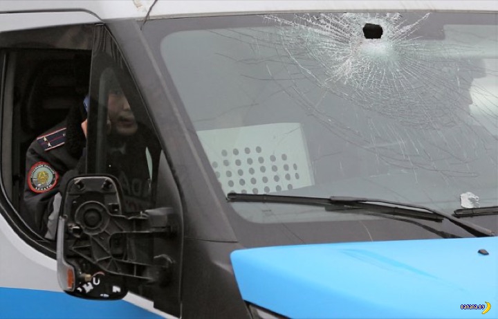 Казахстан: обезглавлены уже двое полицейских