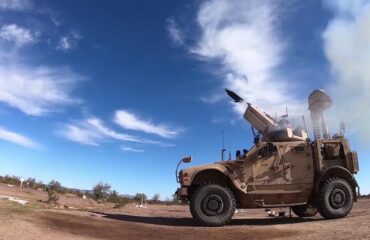 Видео: Coyote Block2+ нейтрализует дроны противника