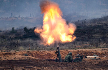 Обострение в Донбассе. Какова ситуация по обе стороны границы