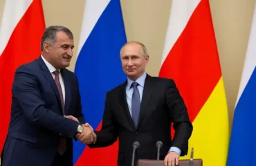 Президент Южной Осетии Анатолий Бибилов: “Объединение с Россией – наша стратегическая цель. Наш путь”