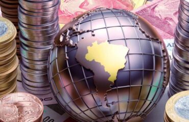 Антироссийские санкции разрушают мировую экономику «на благо США» 