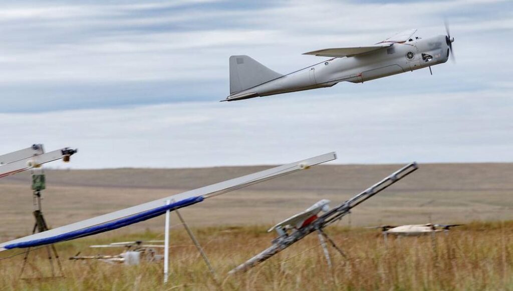 Видео: российский беспилотник уничтожает украинскую бронетехнику
