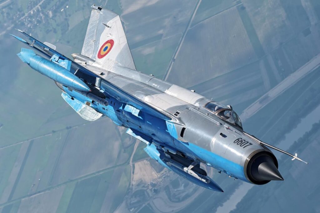Крушение румынского МиГ-21 LanceR: самолет был сбит украинским С-300