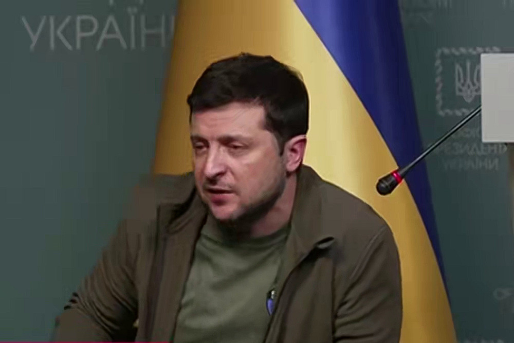 Зеленский: “Украина ежедневно теряет 60-100 военных убитыми и около 500 ранеными”