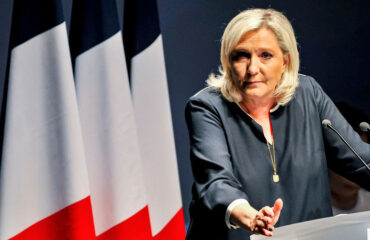 В случае победы на выборах Ле Пен реформирует ЕС