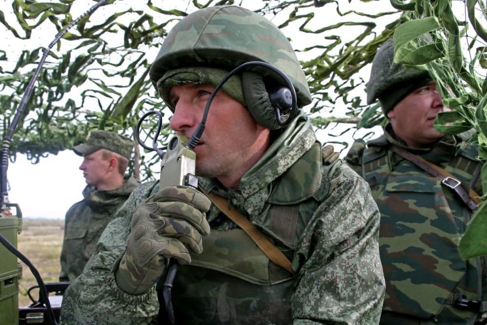 Российские связисты перехватили переговоры украинских националистов о крупных перемещениях в Донбассе
