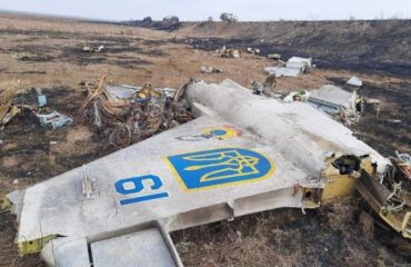Российские военные нанесли удар по бронетанковому заводу в Киеве и ремонтным цехам в Николаеве