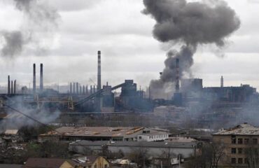 Минобороны РФ объявило об открытии гуманитарного коридора и ввело режим тишины на территории завода “Азовсталь”