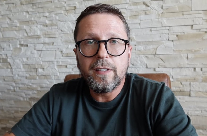 В Испании задержан украинский блогер Анатолий Шарий
