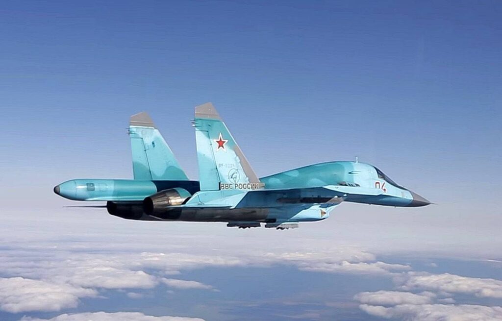 Российский беспилотник заснял работу Су-34 по позициям ВСУ с помощью бомб ОФАБ