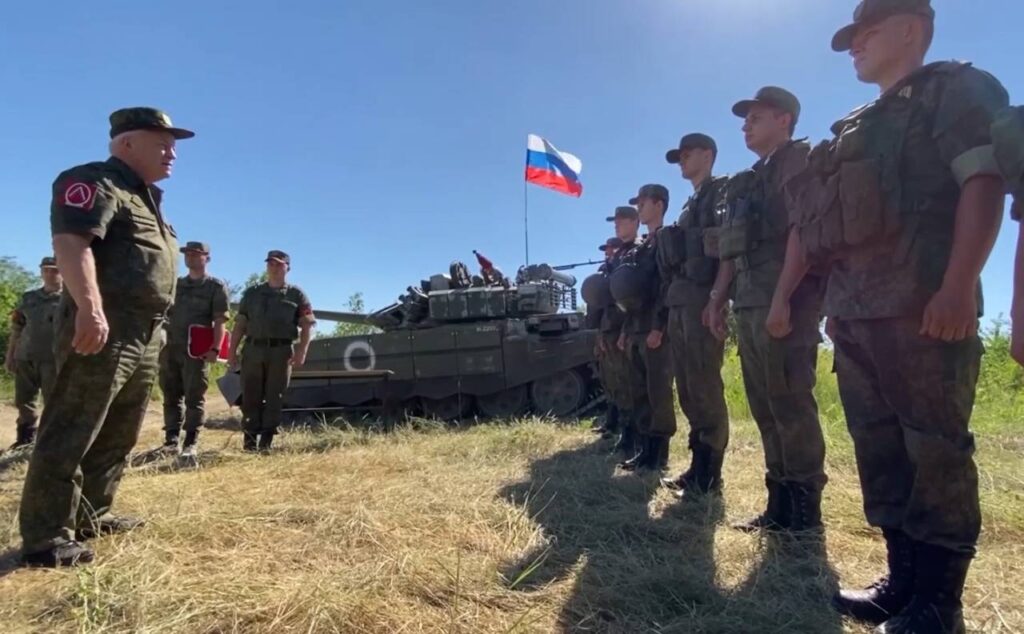 Кто может попасть под частичную мобилизацию в России