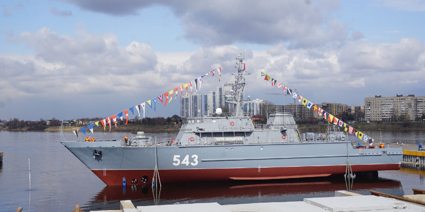Морской тральщик «Петр Ильичев» приняли в состав Тихоокеанского флота