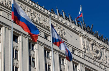 МО РФ: российские войска наступают на Донецком направлении, отражая контратаки врага