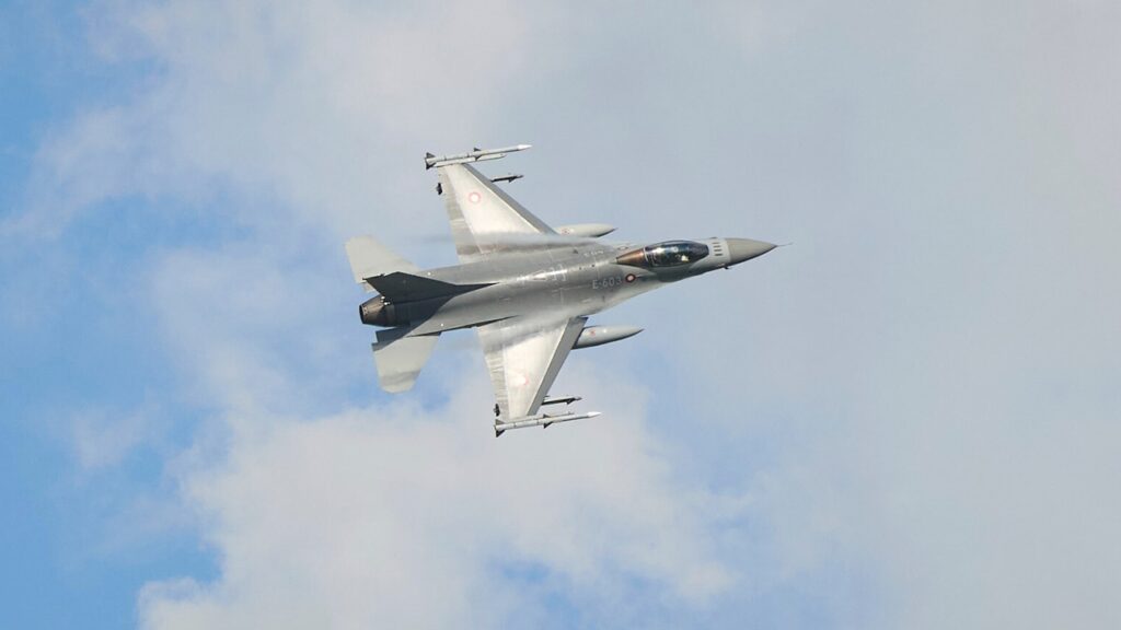 Нидерланды подготовят для отправки на Украину 18 истребителей F-16