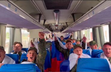 Опубликованы кадры возвращения военнопленных в результате обмена